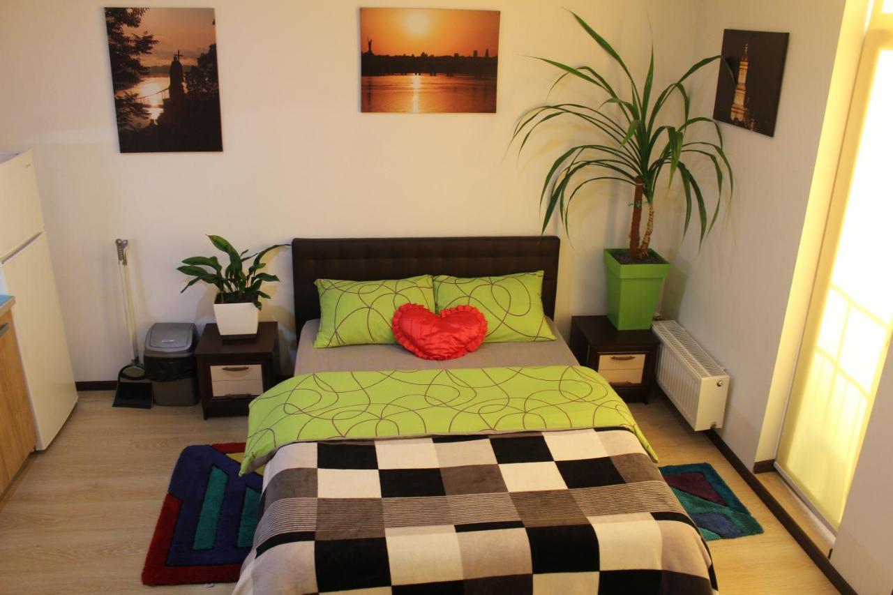 Comfortable Studio Apartments In A Secure Residential Complex Comfort Town Кт-02 キエフ エクステリア 写真