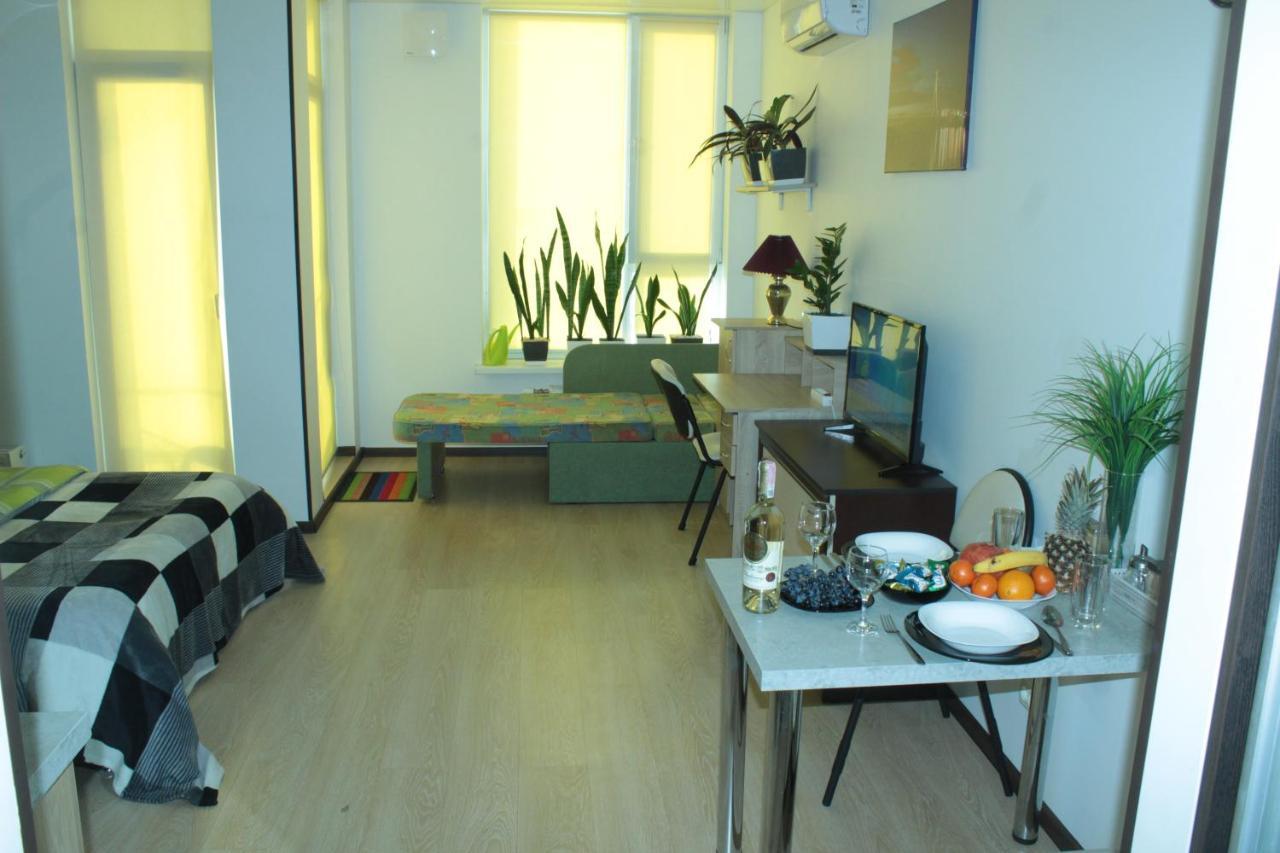 Comfortable Studio Apartments In A Secure Residential Complex Comfort Town Кт-02 キエフ エクステリア 写真