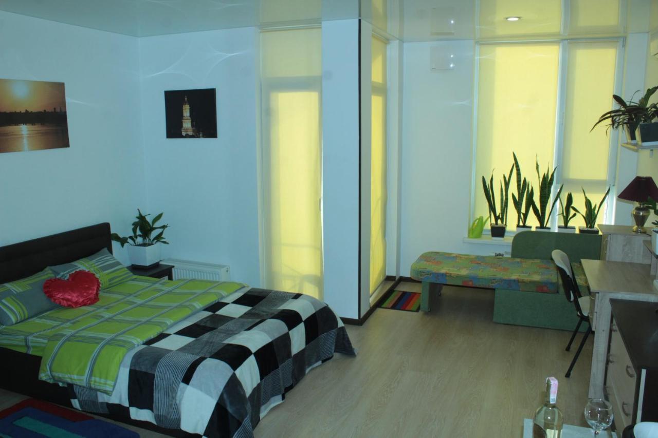 Comfortable Studio Apartments In A Secure Residential Complex Comfort Town Кт-02 キエフ エクステリア 写真
